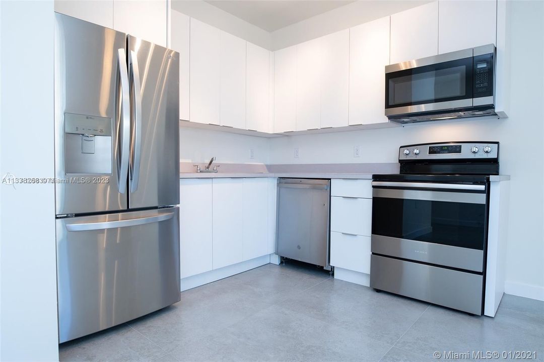 Recently Rented: $1,750 (1 beds, 1 baths, 575 Square Feet)