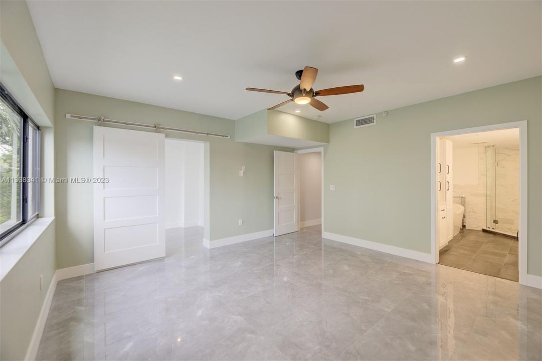 Recently Sold: $1,350,000 (3 beds, 2 baths, 2370 Square Feet)