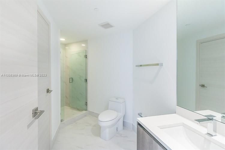 最近租的: $5,000 (2 贝兹, 2 浴室, 1152 平方英尺)