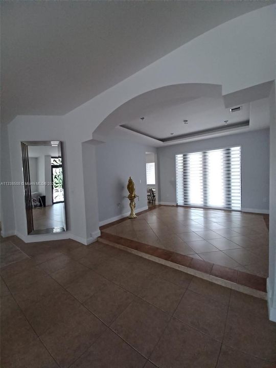 Recently Rented: $5,500 (4 beds, 4 baths, 2861 Square Feet)