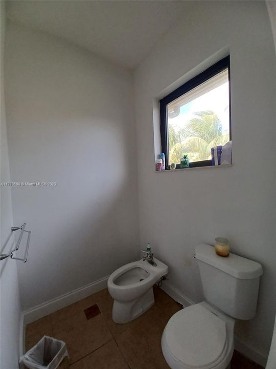 Recently Rented: $5,500 (4 beds, 4 baths, 2861 Square Feet)