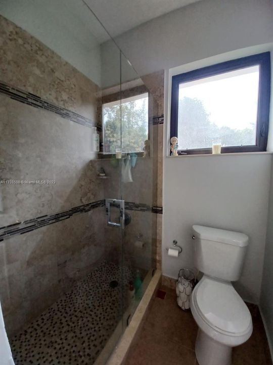 Recently Rented: $5,500 (4 beds, 4 baths, 2861 Square Feet)