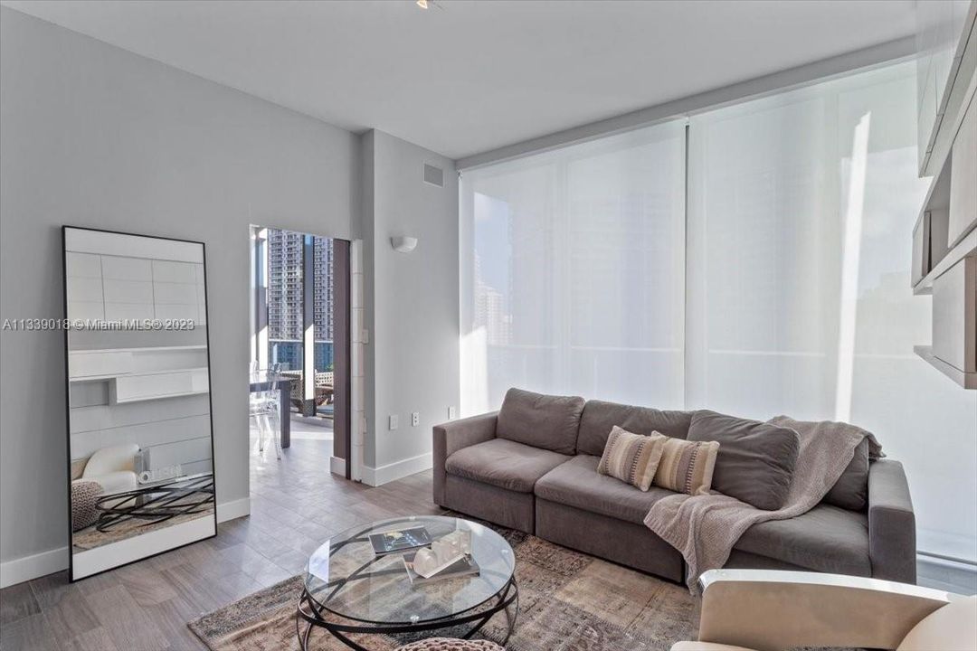 Recently Sold: $1,800,000 (3 beds, 3 baths, 0 Square Feet)