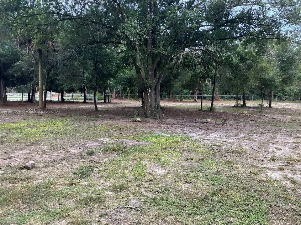 Vendido Recientemente: $129,000 (2.50 acres)