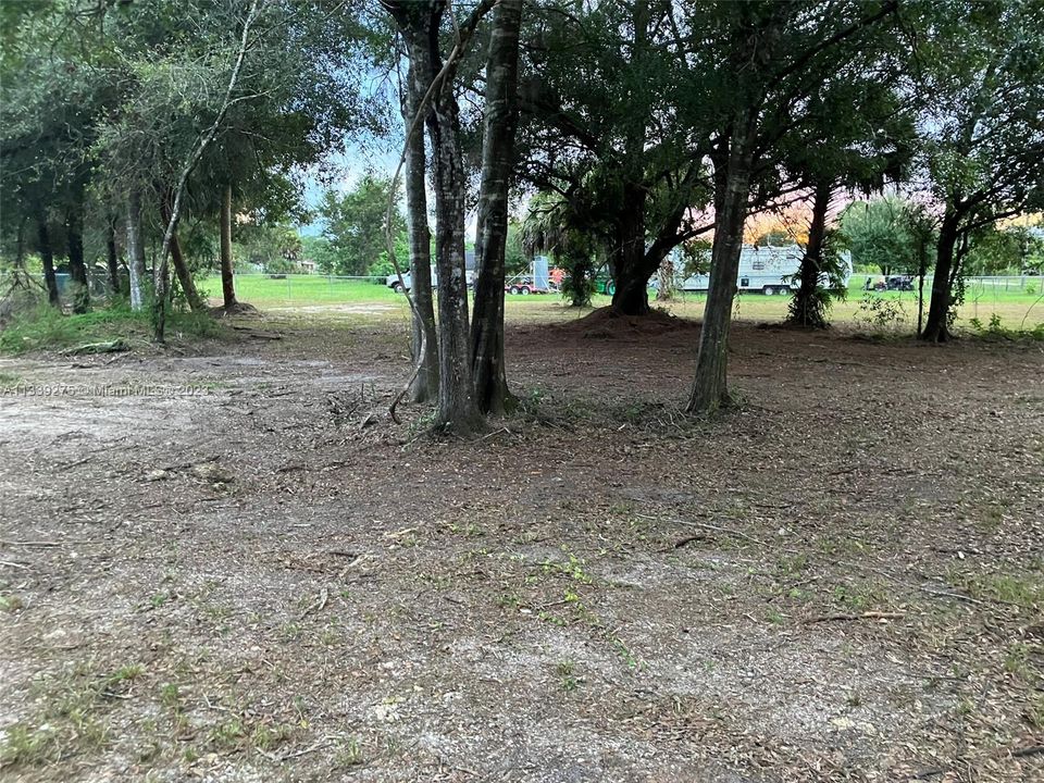 Vendido Recientemente: $129,000 (2.50 acres)