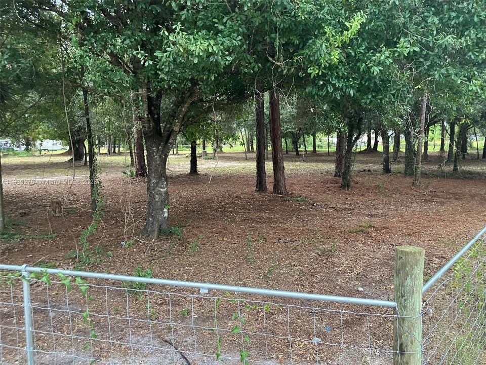 Vendido Recientemente: $129,000 (2.50 acres)