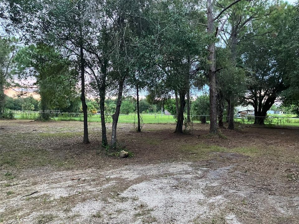 Vendido Recientemente: $129,000 (2.50 acres)