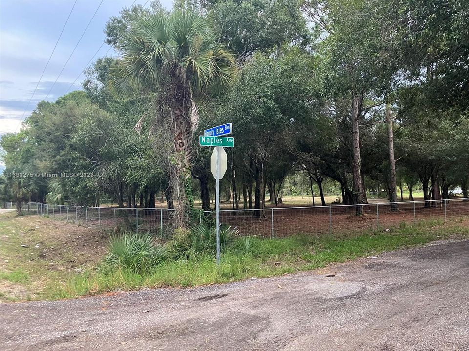 Vendido Recientemente: $129,000 (2.50 acres)