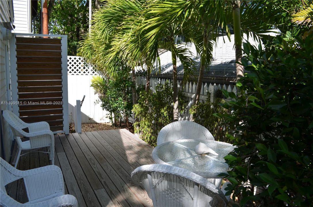 Недавно арендовано: $3,500 (1 спален, 1 ванн, 400 Квадратных фут)