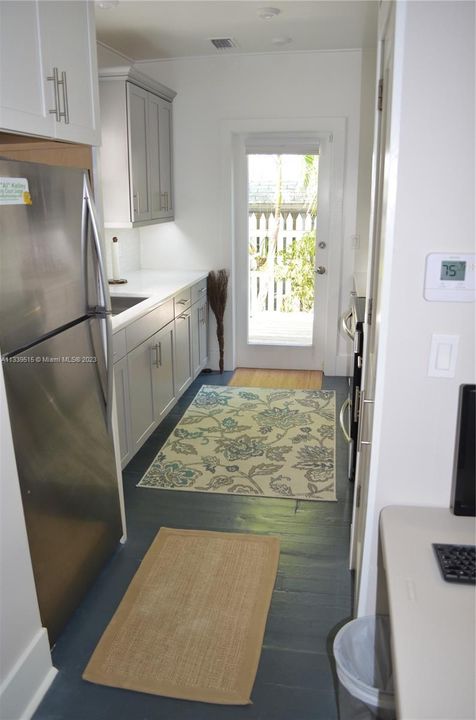 Недавно арендовано: $3,500 (1 спален, 1 ванн, 400 Квадратных фут)