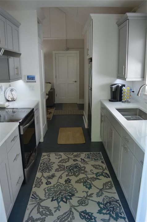 Недавно арендовано: $3,500 (1 спален, 1 ванн, 400 Квадратных фут)