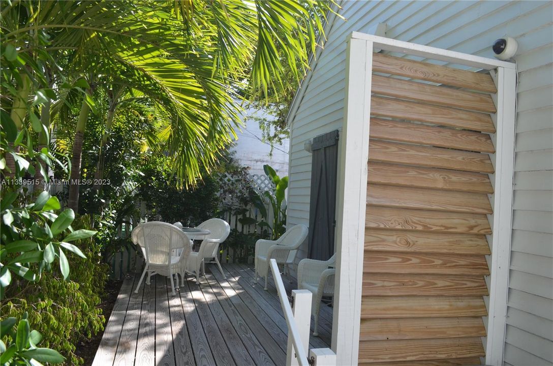 Недавно арендовано: $3,500 (1 спален, 1 ванн, 400 Квадратных фут)