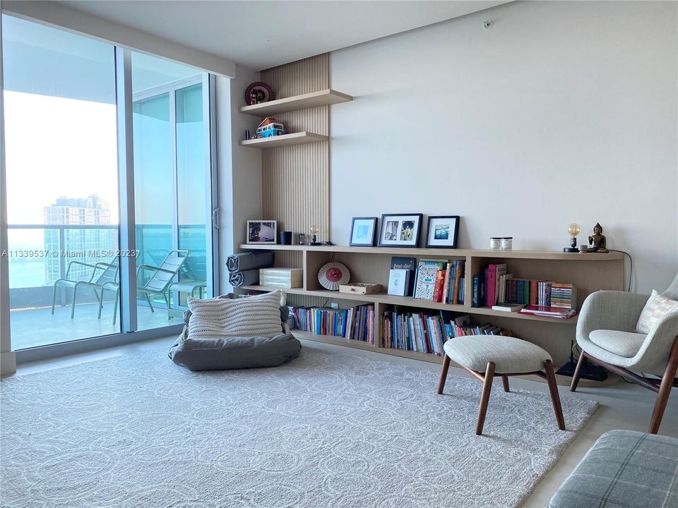 Recently Sold: $4,300,000 (3 beds, 4 baths, 3415 Square Feet)