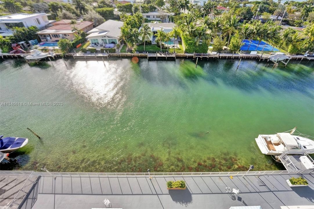 Recently Sold: $700,000 (2 beds, 2 baths, 1484 Square Feet)