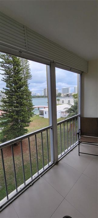 Recently Sold: $215,000 (1 beds, 1 baths, 768 Square Feet)
