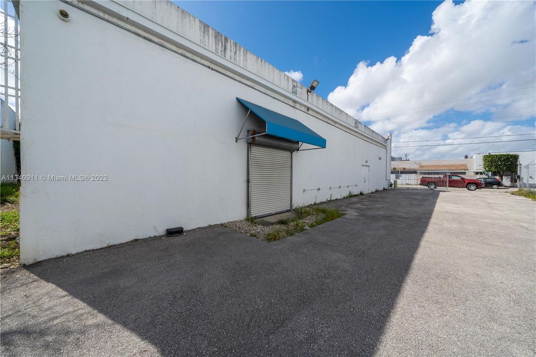 Recently Rented: $18,000 (0 beds, 0 baths, 0 Square Feet)