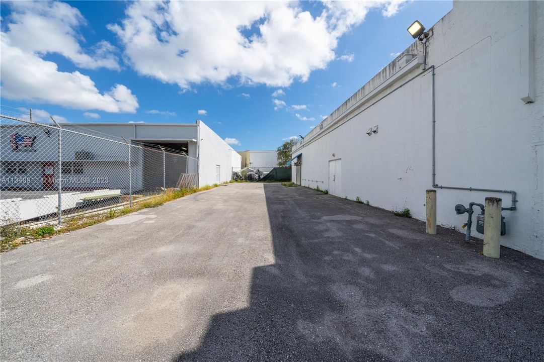 Recently Rented: $18,000 (0 beds, 0 baths, 0 Square Feet)