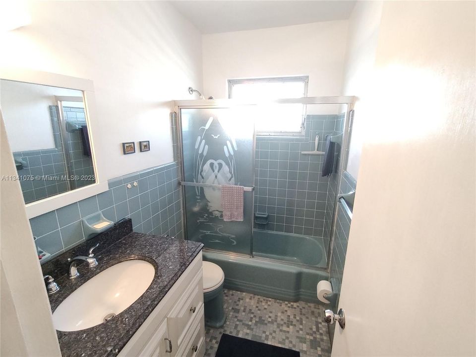 Recently Sold: $185,000 (0 beds, 1 baths, 380 Square Feet)