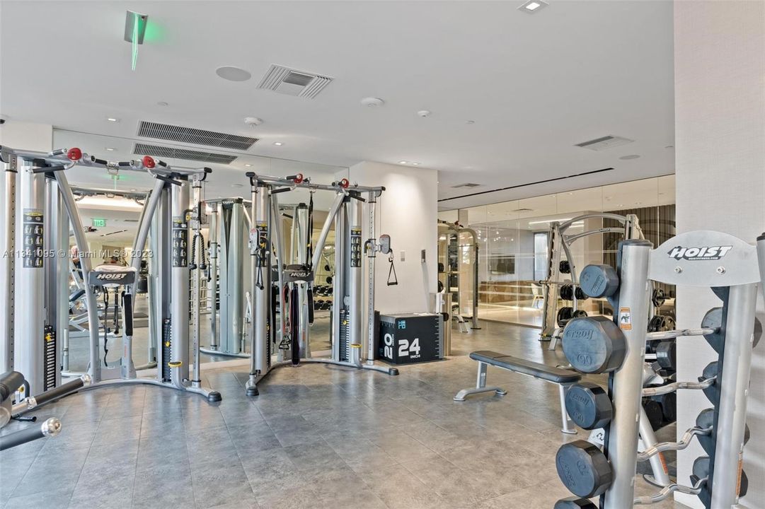 Недавно продано: $890,000 (2 спален, 2 ванн, 1154 Квадратных фут)