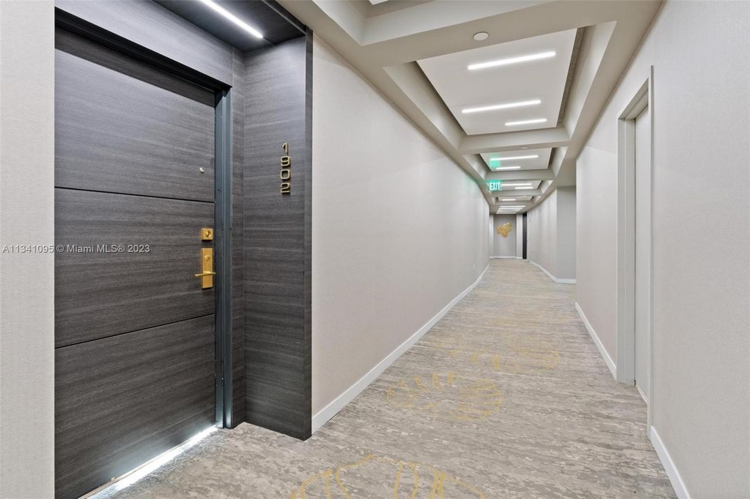 Недавно продано: $890,000 (2 спален, 2 ванн, 1154 Квадратных фут)