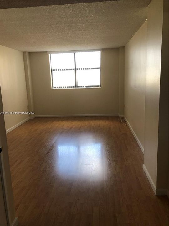Recently Rented: $2,175 (1 beds, 1 baths, 1081 Square Feet)