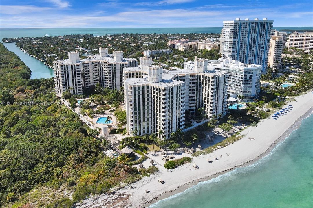 Recently Sold: $1,350,000 (2 beds, 2 baths, 1782 Square Feet)