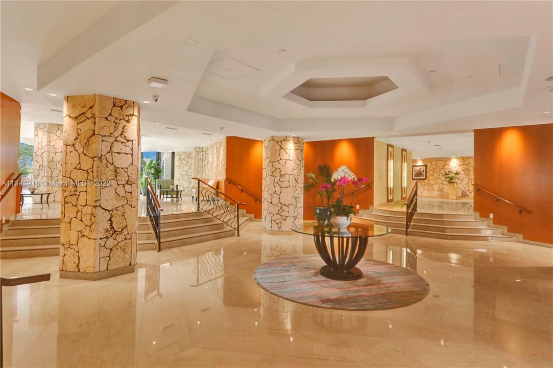 Recently Sold: $1,350,000 (2 beds, 2 baths, 1782 Square Feet)