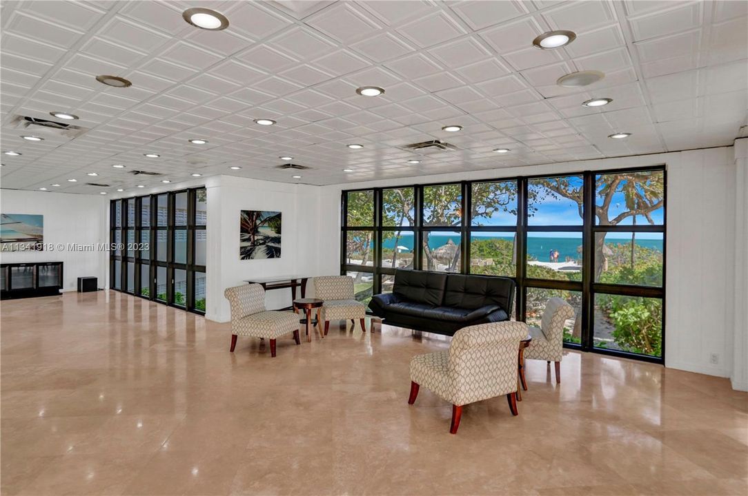 Recently Sold: $1,350,000 (2 beds, 2 baths, 1782 Square Feet)