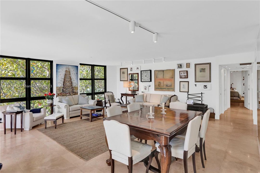 Recently Sold: $1,350,000 (2 beds, 2 baths, 1782 Square Feet)