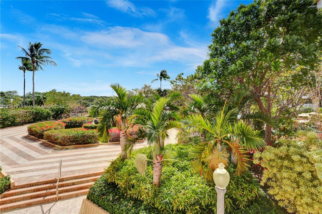 Recently Sold: $1,350,000 (2 beds, 2 baths, 1782 Square Feet)