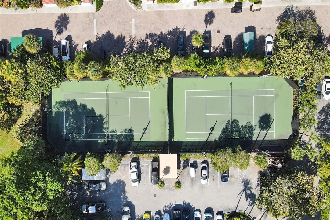 Recently Sold: $1,350,000 (2 beds, 2 baths, 1782 Square Feet)