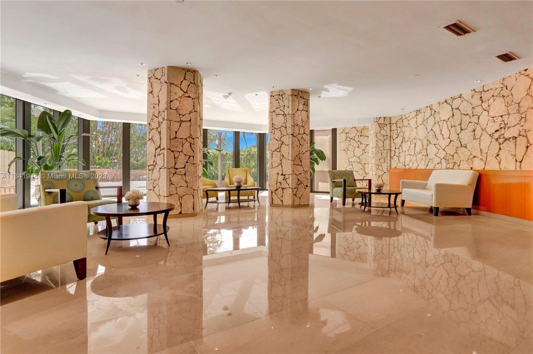 Recently Sold: $1,350,000 (2 beds, 2 baths, 1782 Square Feet)