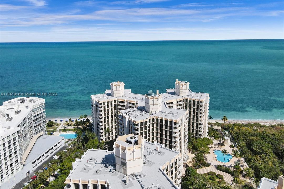 Recently Sold: $1,350,000 (2 beds, 2 baths, 1782 Square Feet)