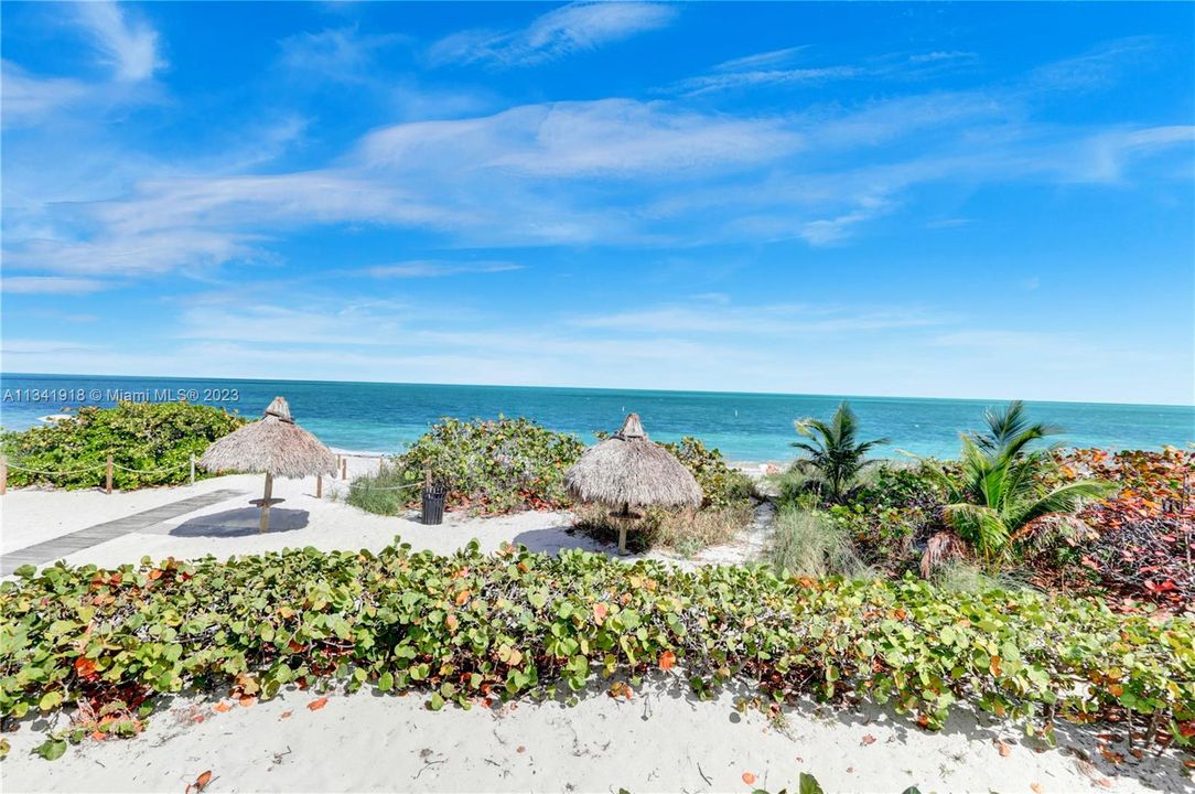 Recently Sold: $1,350,000 (2 beds, 2 baths, 1782 Square Feet)