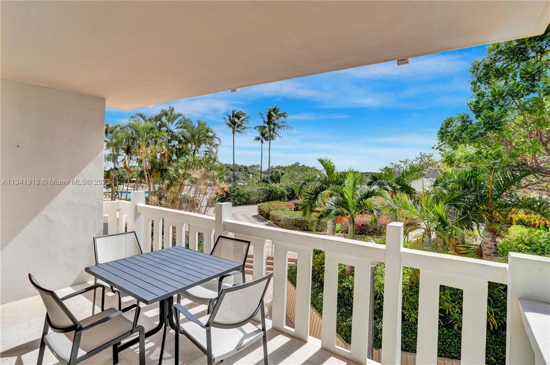 Recently Sold: $1,350,000 (2 beds, 2 baths, 1782 Square Feet)