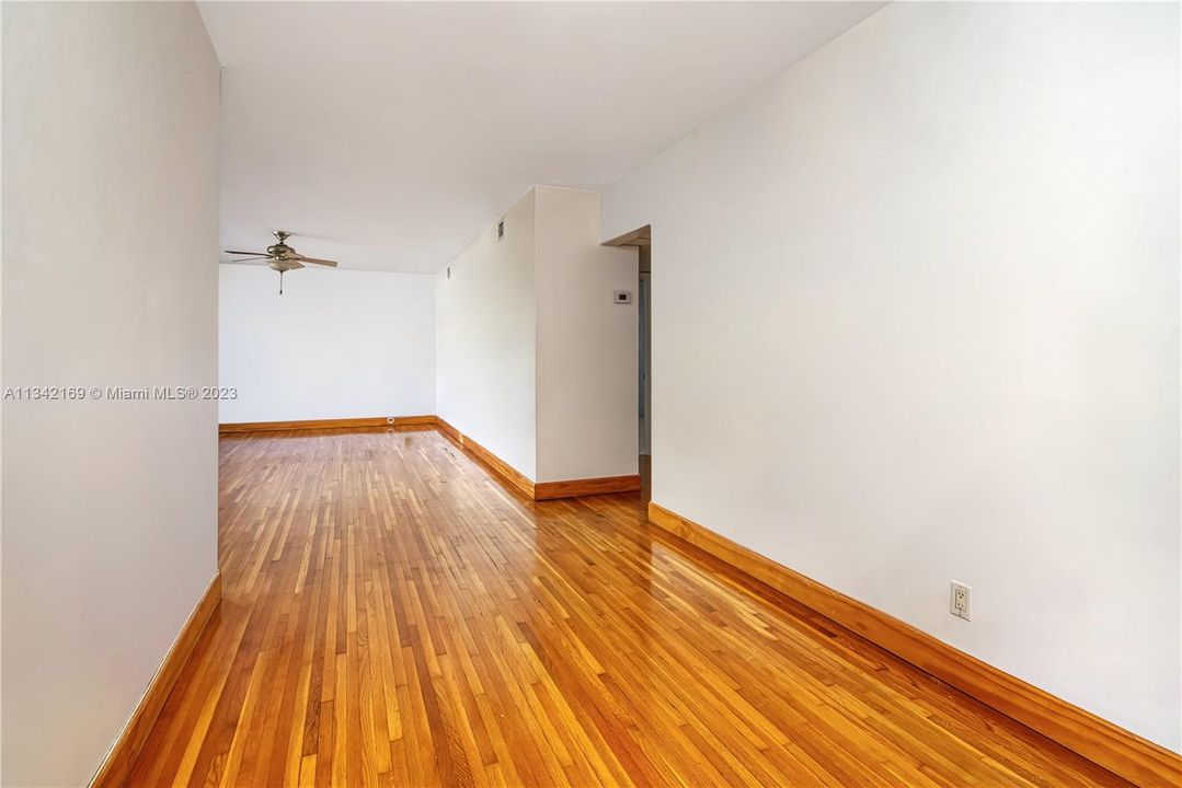 Vendido Recientemente: $4,300,000 (0 camas, 0 baños, 11049 Pies cuadrados)