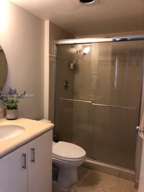 Recently Rented: $3,200 (2 beds, 2 baths, 1145 Square Feet)