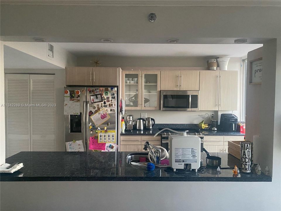 Recently Rented: $3,200 (2 beds, 2 baths, 1145 Square Feet)