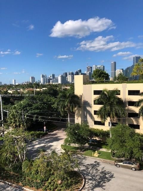 Recently Rented: $3,200 (2 beds, 2 baths, 1145 Square Feet)