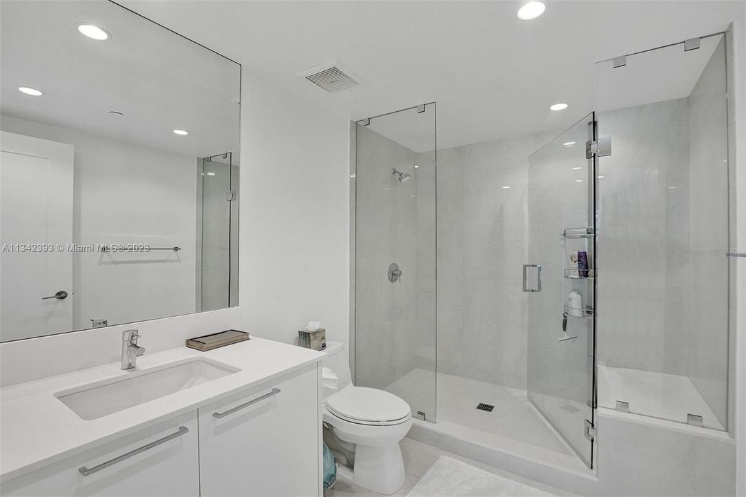 最近租的: $20,000 (4 贝兹, 4 浴室, 3626 平方英尺)