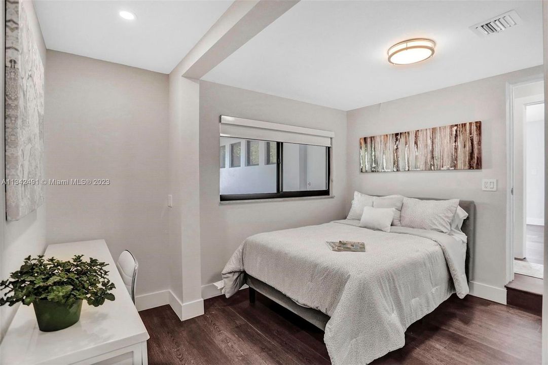 В аренду: $35,000 (6 спален, 5 ванн, 3446 Квадратных фут)