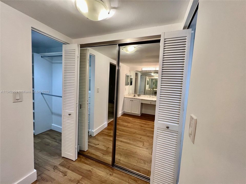 Recently Sold: $980,000 (2 beds, 2 baths, 1260 Square Feet)