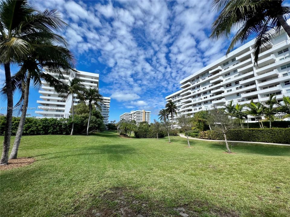 Recently Sold: $980,000 (2 beds, 2 baths, 1260 Square Feet)