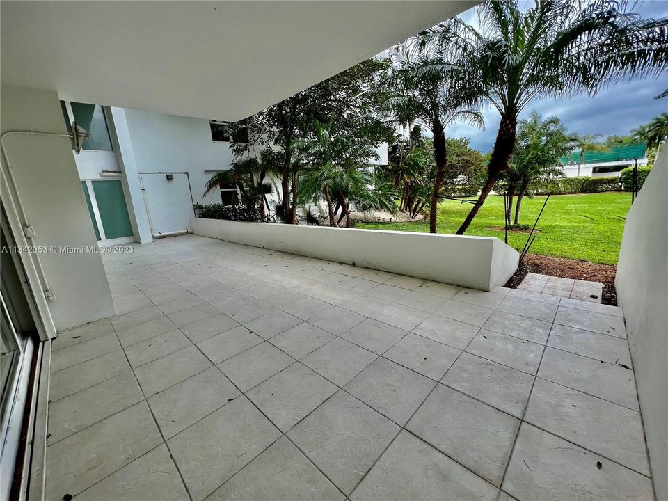 Recently Sold: $980,000 (2 beds, 2 baths, 1260 Square Feet)