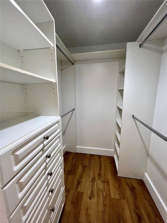 Recently Sold: $980,000 (2 beds, 2 baths, 1260 Square Feet)