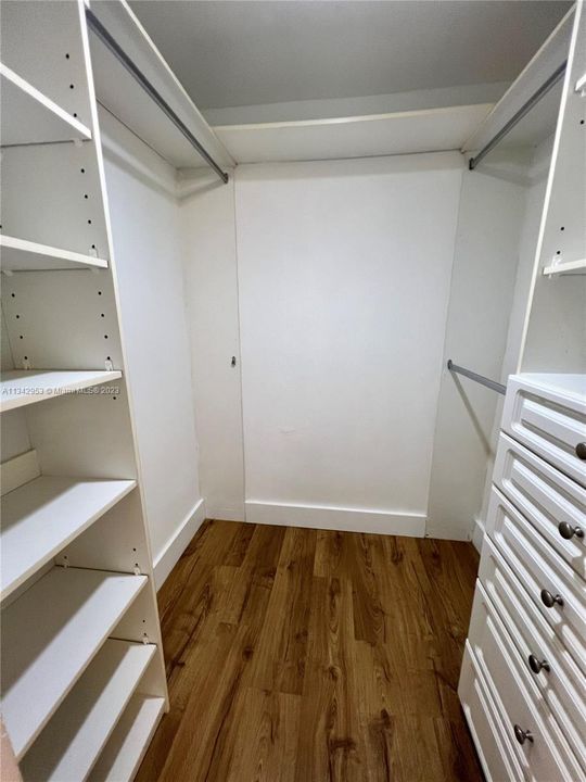 Recently Sold: $980,000 (2 beds, 2 baths, 1260 Square Feet)