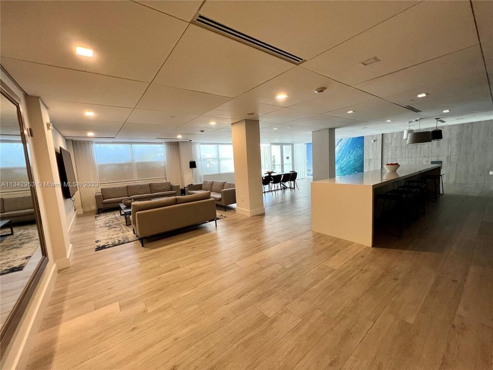 Recently Sold: $980,000 (2 beds, 2 baths, 1260 Square Feet)