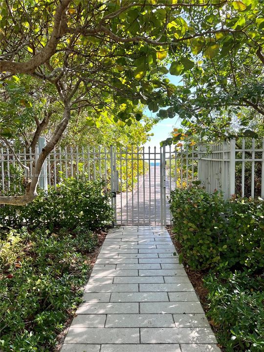 Recently Sold: $980,000 (2 beds, 2 baths, 1260 Square Feet)