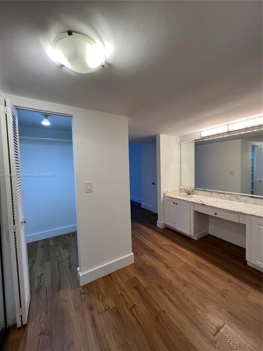 Recently Sold: $980,000 (2 beds, 2 baths, 1260 Square Feet)