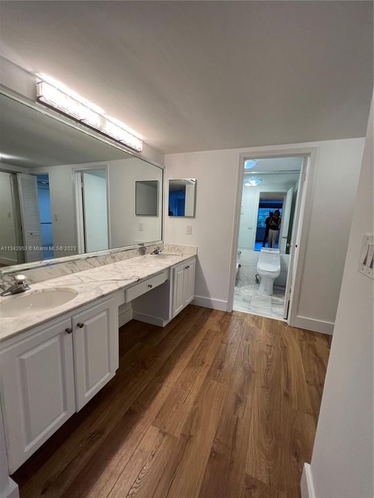 Recently Sold: $980,000 (2 beds, 2 baths, 1260 Square Feet)